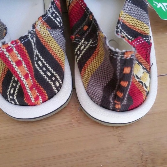 Sanuk Y2K Slip-On Blanket Loafer - Picture 3 of 5